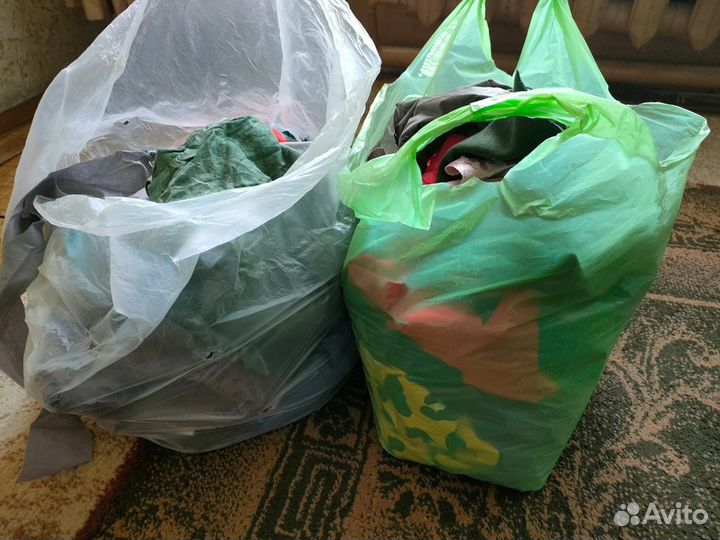 Отрезы ткани, лоскут