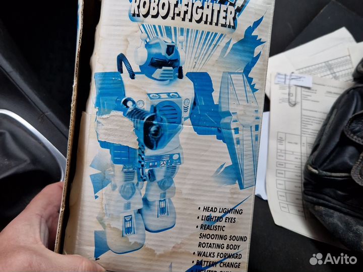 Игрушка робот