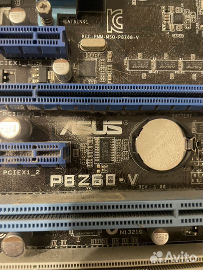 Материнская плата с процессором и памятью