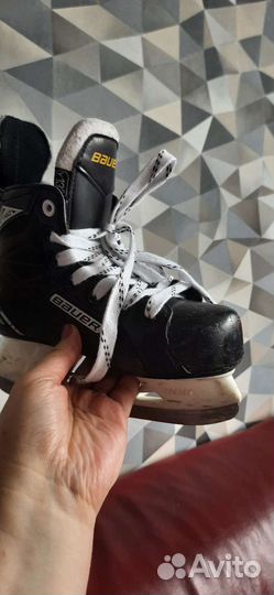 Хоккейные коньки bauer