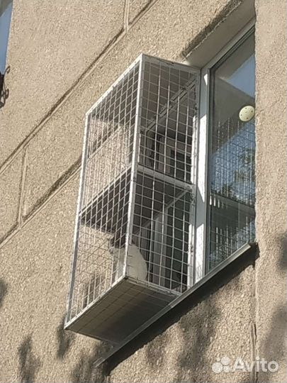 Балкон для кошек