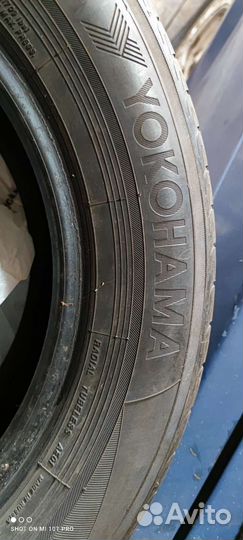 Yokohama A200 215/60 R16