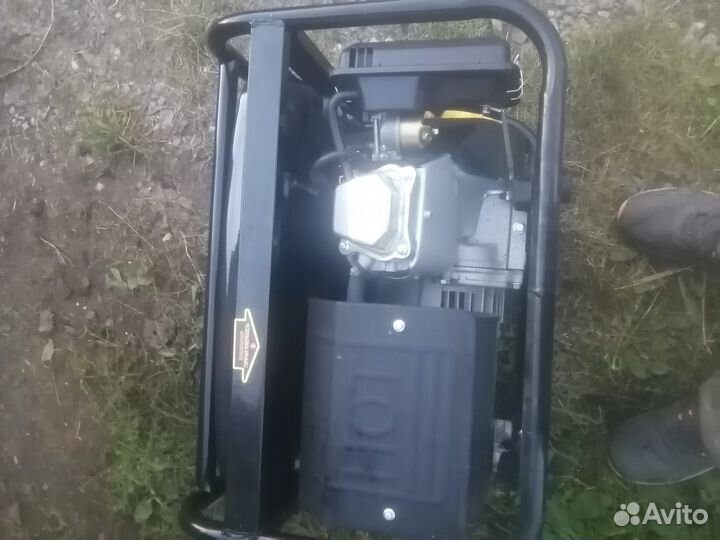 Генератор бензиновый