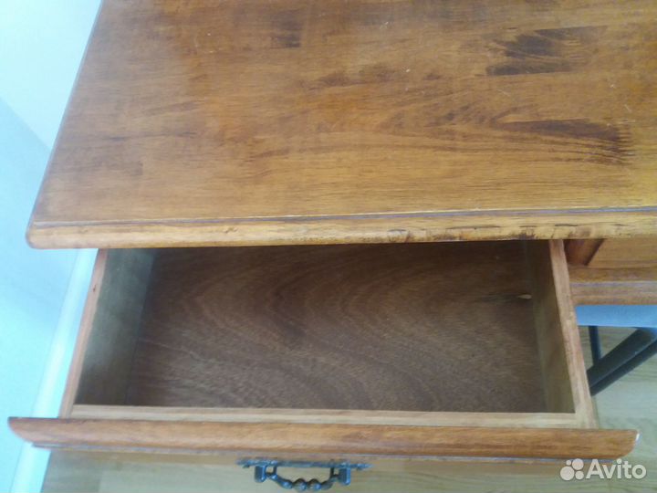 Туалетный столик