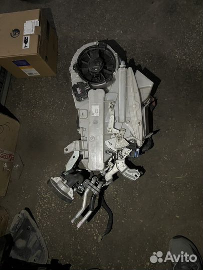 Задний отопитель на Lexus 570