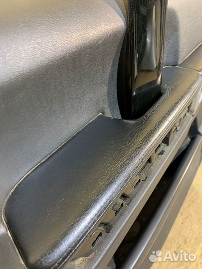 Обшивка двери передняя Land Rover Range Rover