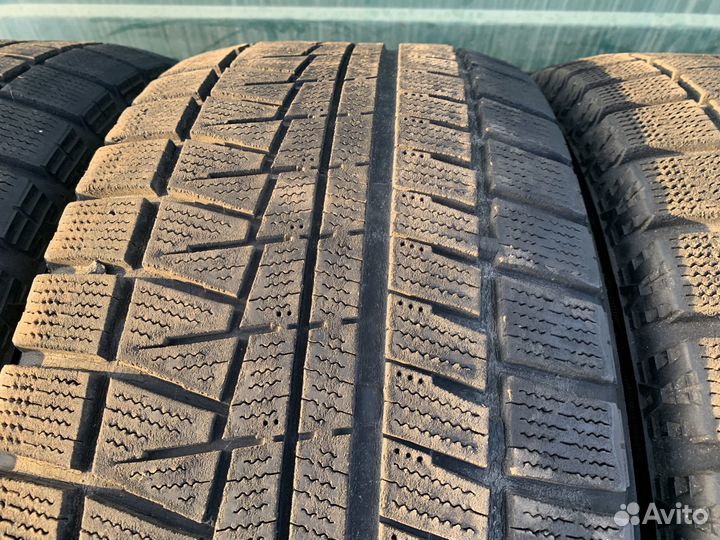 Bridgestone Blizzak Revo GZ 225/55 R17 97Q