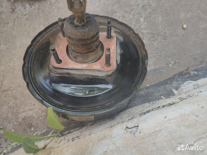 Вакуумник Ниссан Примера П11