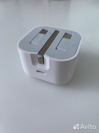 Адаптер для iPhone (Англия, Европа) оригинал