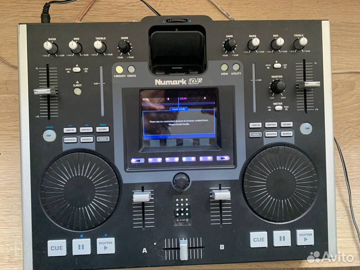 Dj контроллер Numark iDJ2
