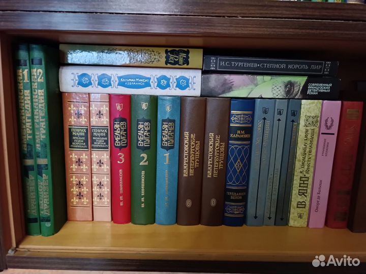 Продам домашнюю библиотеку