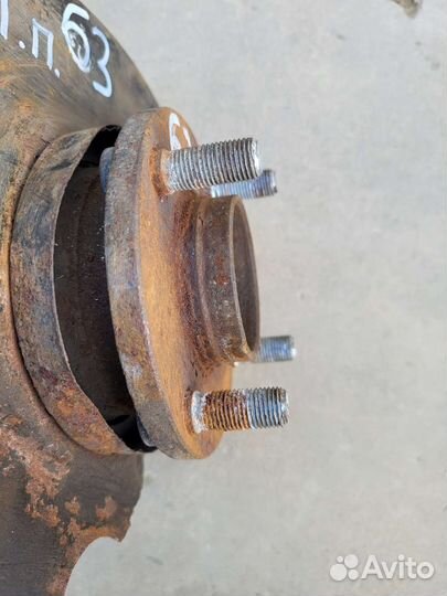 Поворотный кулак правый nissan almera n15