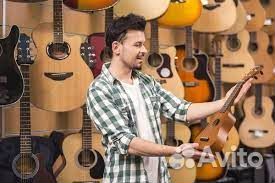 Продавец гитар. Лучшая работа в мире