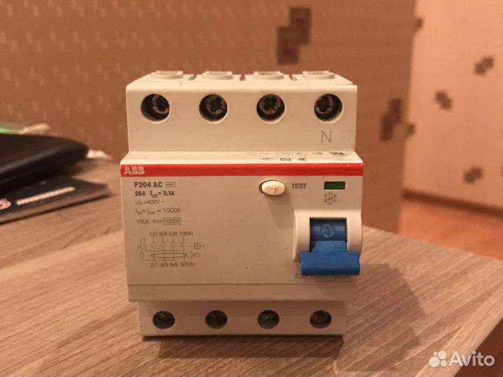 Узо abb f204 Ac
