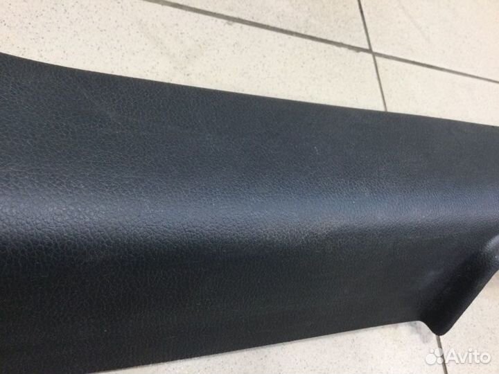 Накладка порога передняя правая Kia Sportage