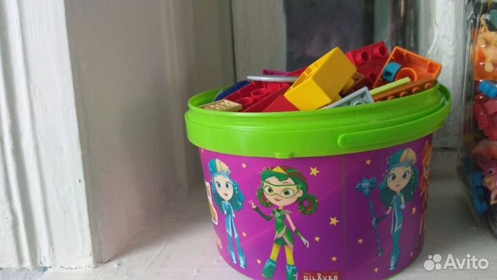 Ведро Лего