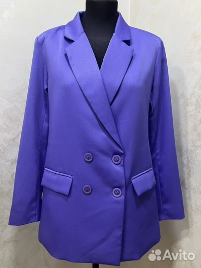 Пиджаки и жакеты женские