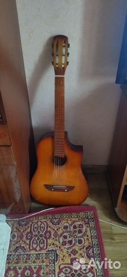 Акустическая гитара
