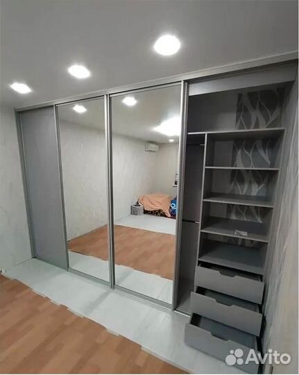 Мебель на заказ для студии