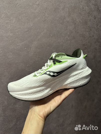 Кроссовки беговые Saucony