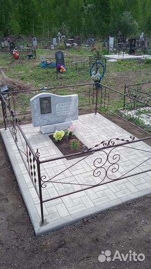 Благоустройство могил тротуарной и гранитной плитк
