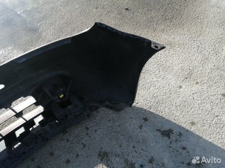 Бампер передний Nissan Cube Z12