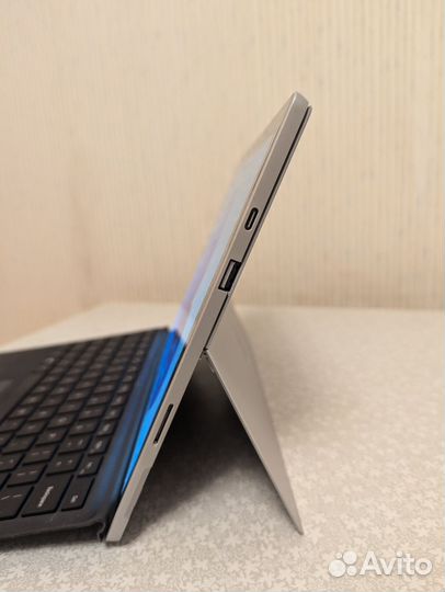 Microsoft Surface Pro 7 i5 8/256 + Type cover