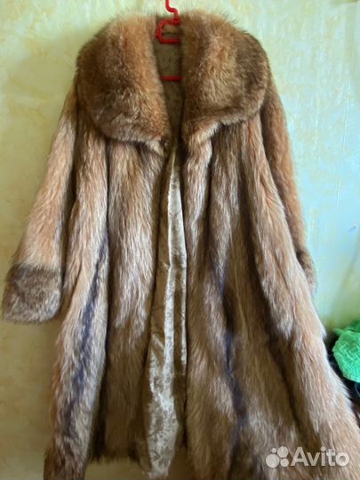 Шуба из енота