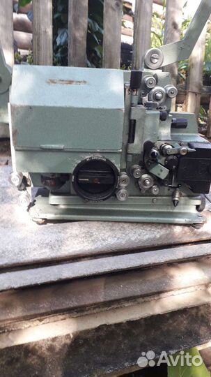 Кинопроектор