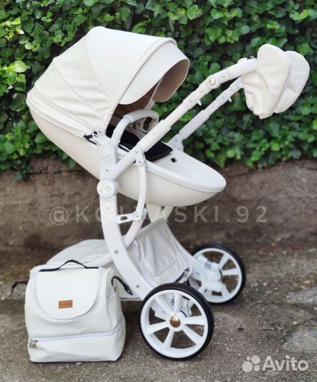 Luxmom 608-2 коляска 3в1 (белая)