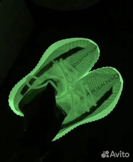 Adidas yeezy boost 350 glow in the dark 34й р