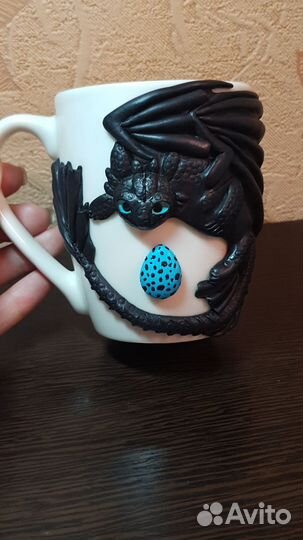 Декор на кружке из полимерной глины