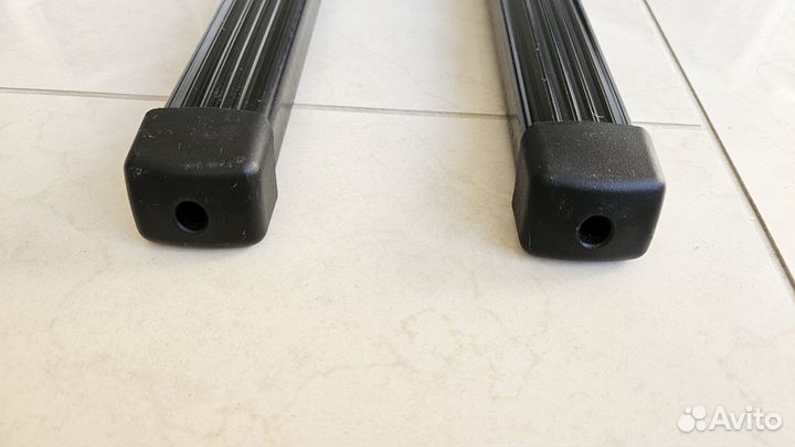 Дуги Thule SquareBar Evo 712200 (без упоров)