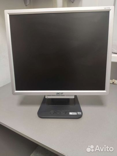 Монитор Acer 17