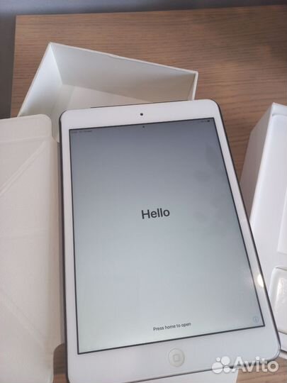 Планшет Apple iPad mini 2