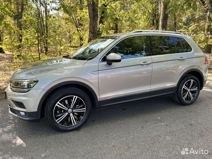 Volkswagen Tiguan 2.0 AMT, 2017, 72 000 км