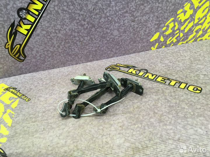 Ограничитель двери Хендай Солярис