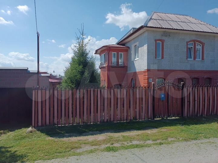 Коттедж 90 м² на участке 8 сот.