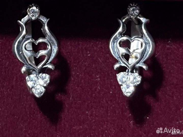 Серебряные серьги с кристаллами Swarovski