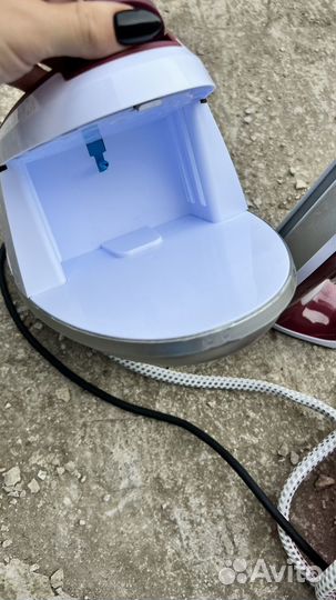 Паровой утюг на запчасти (треснут бак)