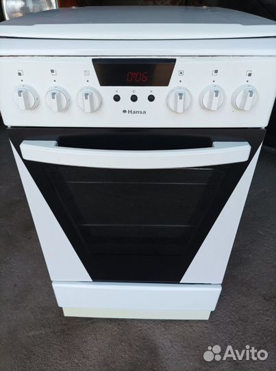 Газовая плита Hansa с электрической духовкой
