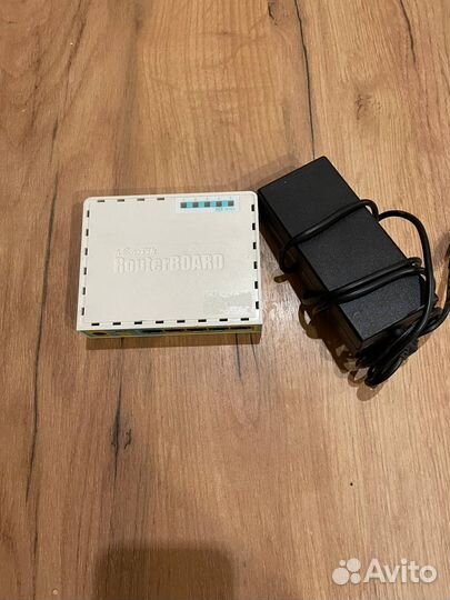 Маршрутизатор mikrotik RB750UPr2