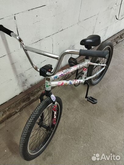 Трюковой велосипед BMX Tech team