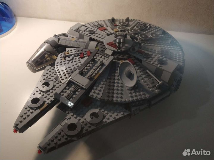 Lego Star Wars 75257 Сокол Тысячелетия