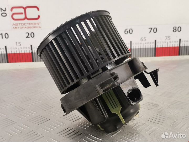 Моторчик печки для Peugeot-Citroen 207 6441V5