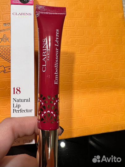 Clarins помада