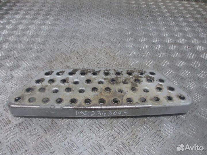 Ступенька верхняя MAN 81615100490