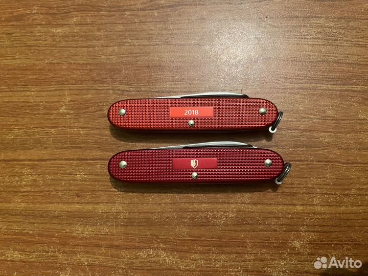 Нож Victorinox Pioneer Alox