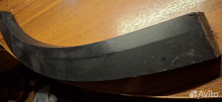 Накладка крыла заднего левого monjaro