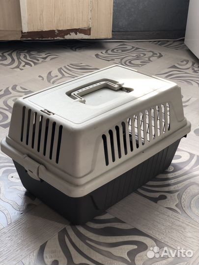 Переноска для животных пластиковая